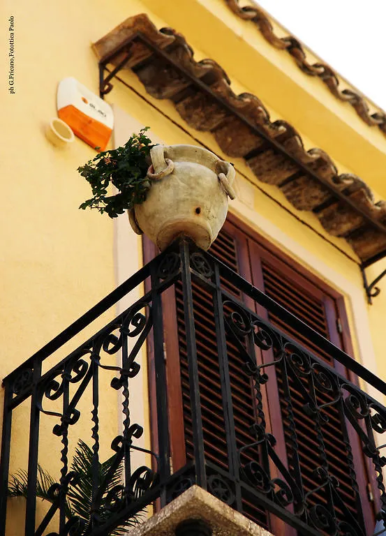 Donna Lia Apartment Bagheria 0*,
